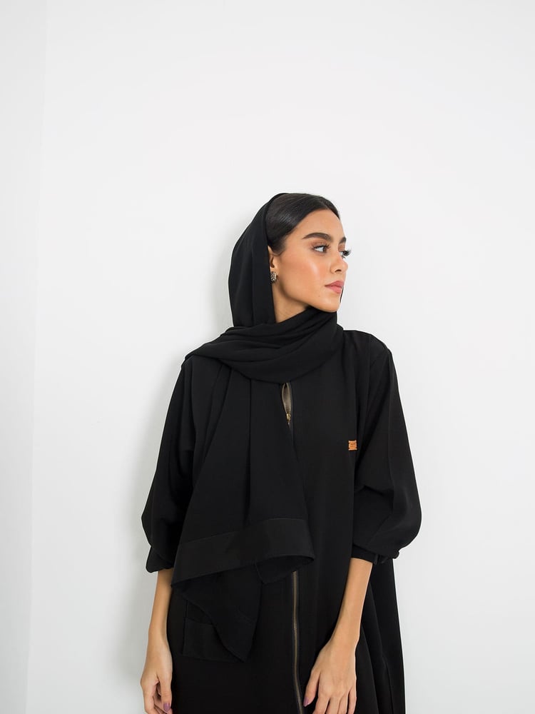 السوستة الأسود