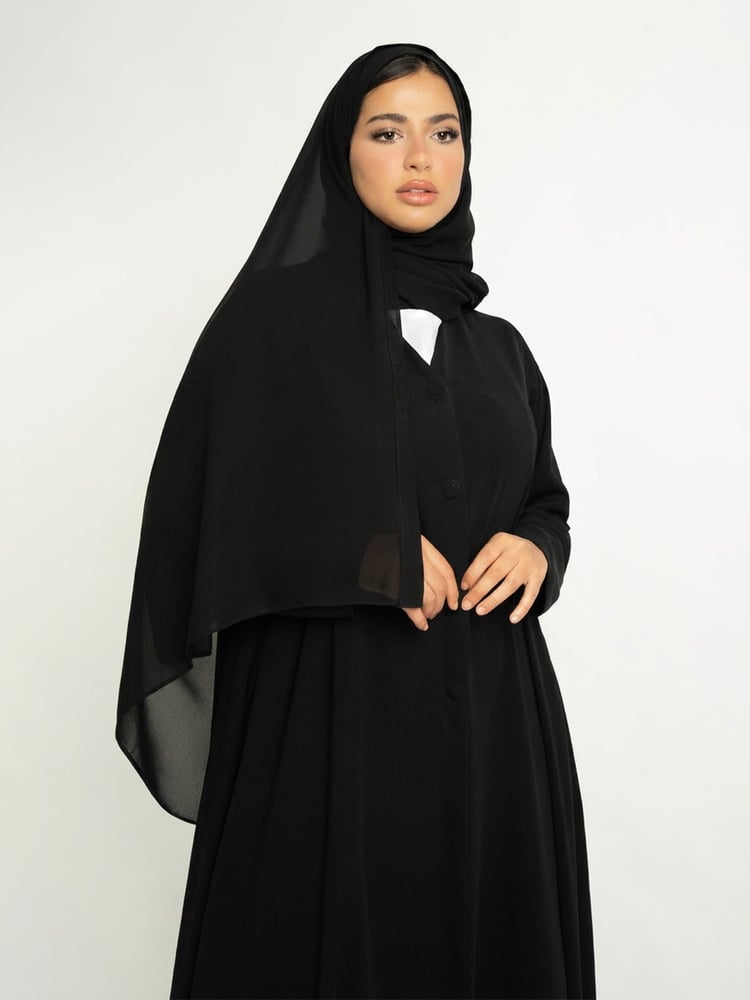 عباية نص كلوش بأزرار أسود