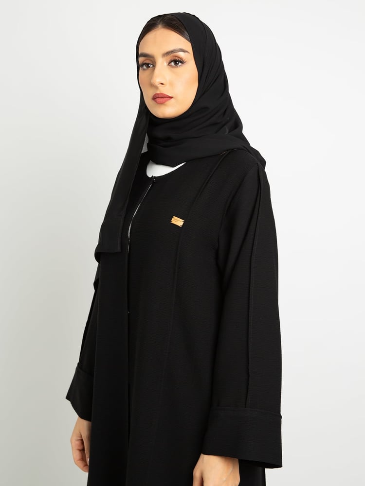 عباية عملية مقفلة - أسود