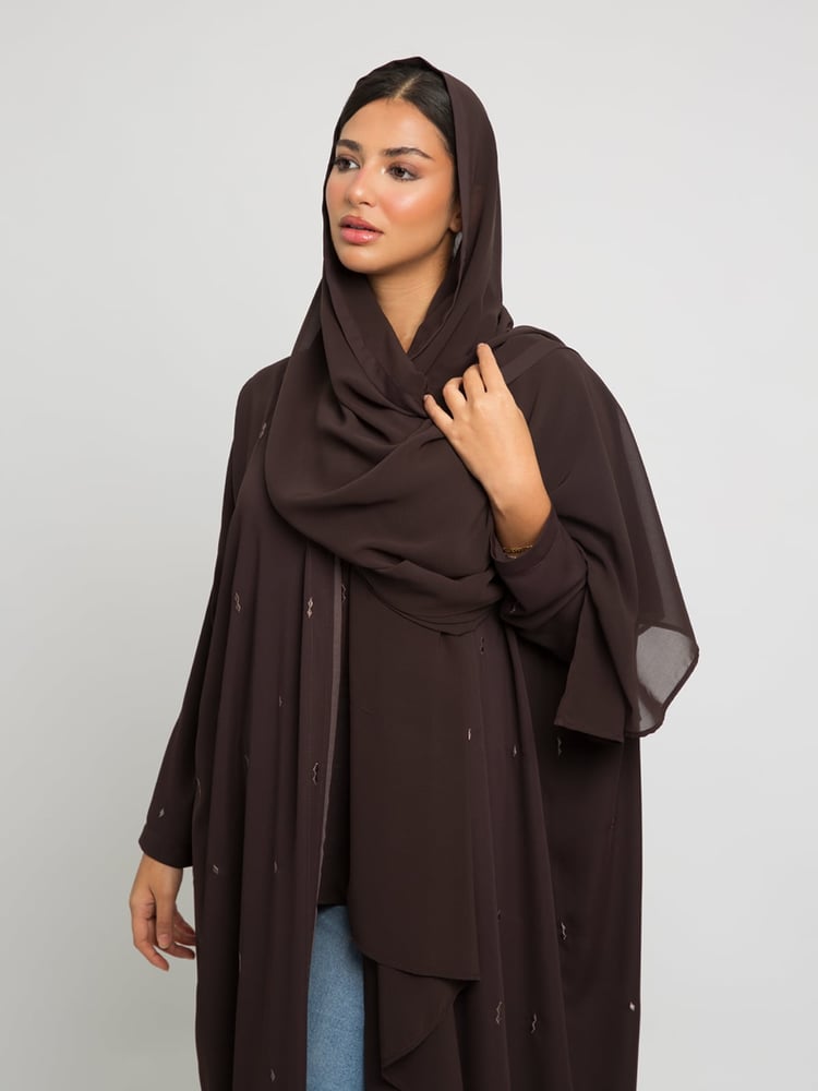 عباية واسعة بكم ضيق ألماس بني