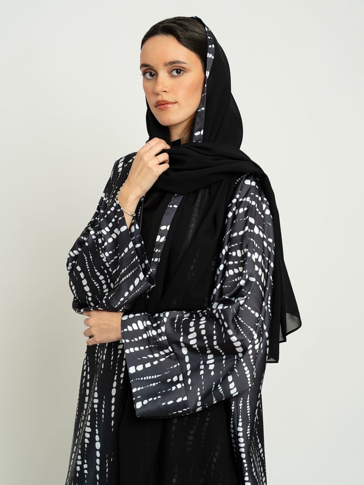 عباية واسعة تموجات الزيبرا أسود
