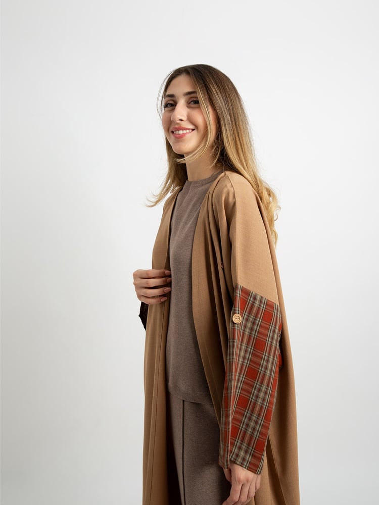 طقم محبوك بني