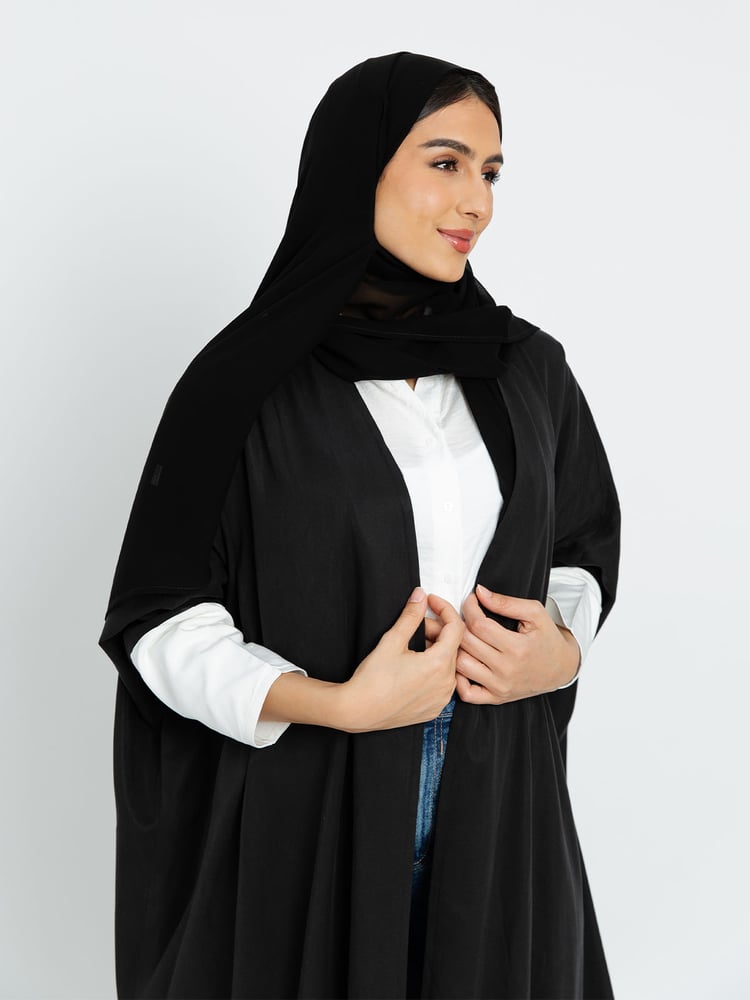عباية دراغون فلاي - أسود وأبيض