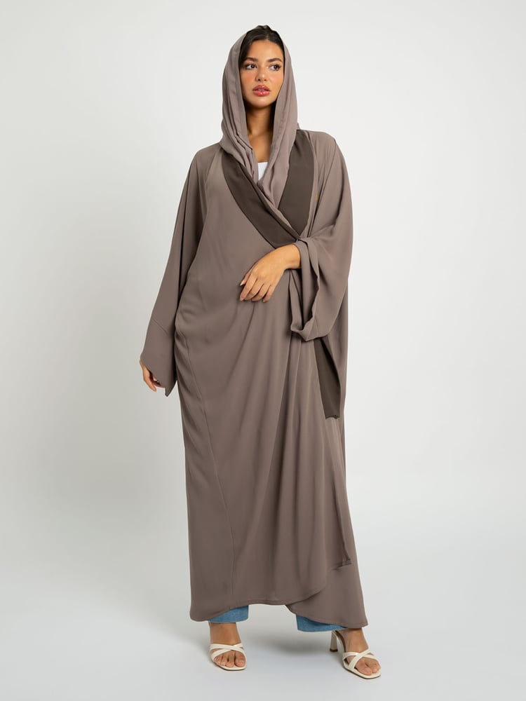 عباية سادة فلوستايل درجات البني