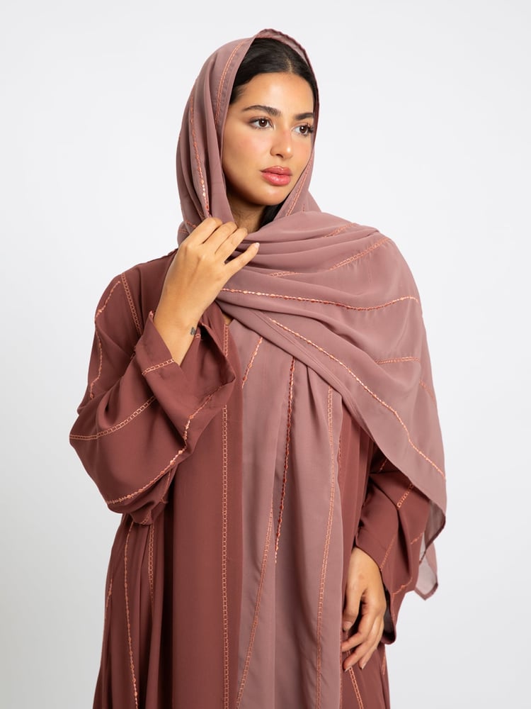 عباية نص كلوش خطوط السلسلة بني