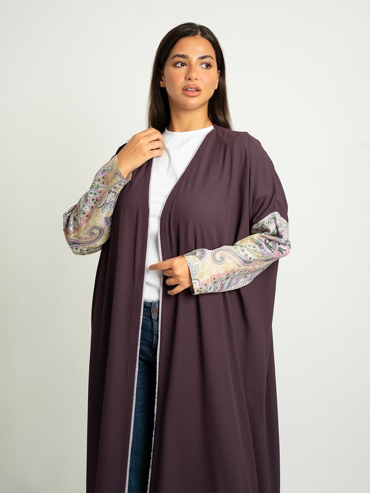 عباية واسعة بيزلي بكم ضيق مالبيري