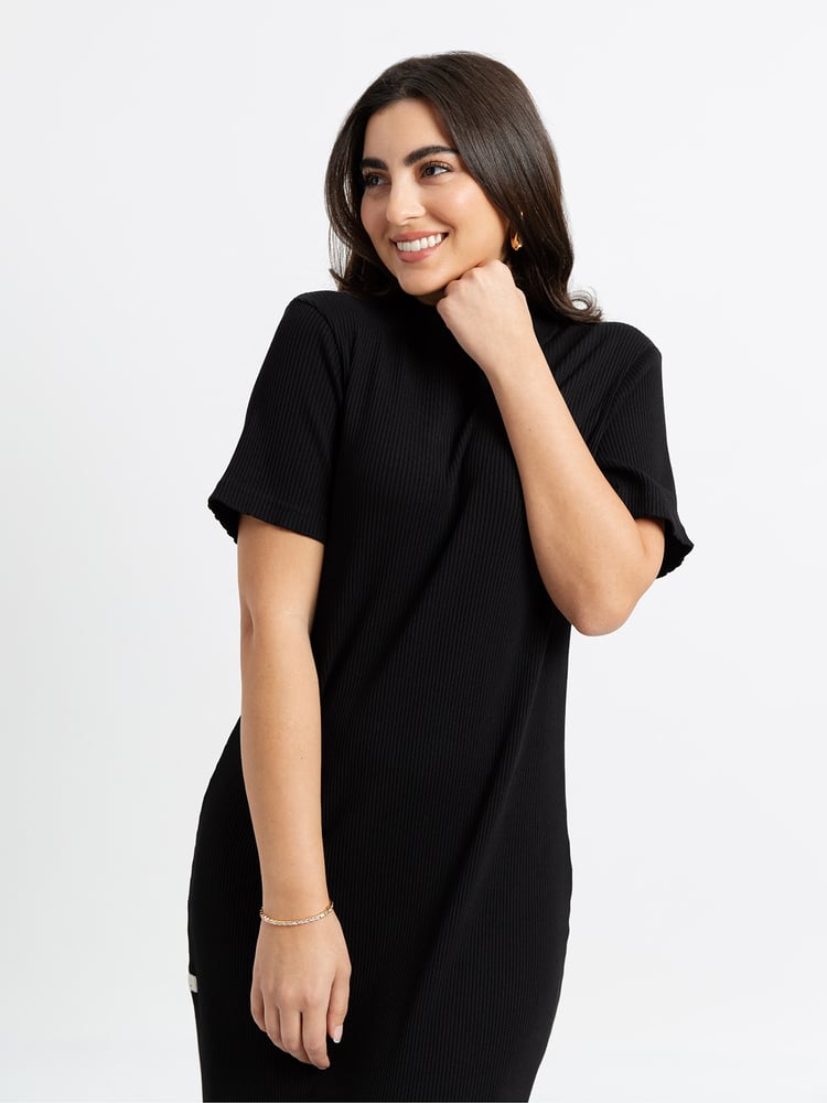 فستان طويل محبوك - أسود
