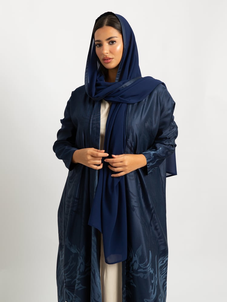 عباية واسعة بكم ضيق زخارف مزهرة كحلي