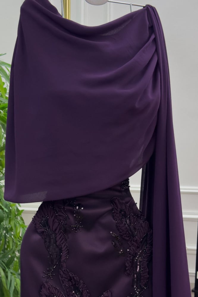 فستان سهره وصل اااالأنيق  المقاسات بالأرقام | 6-8-10-12-14 بالحروف S-M-L-XL-XXL  القماش| كلفه ورد بارز +خرز بطانه تفته+جورجيت