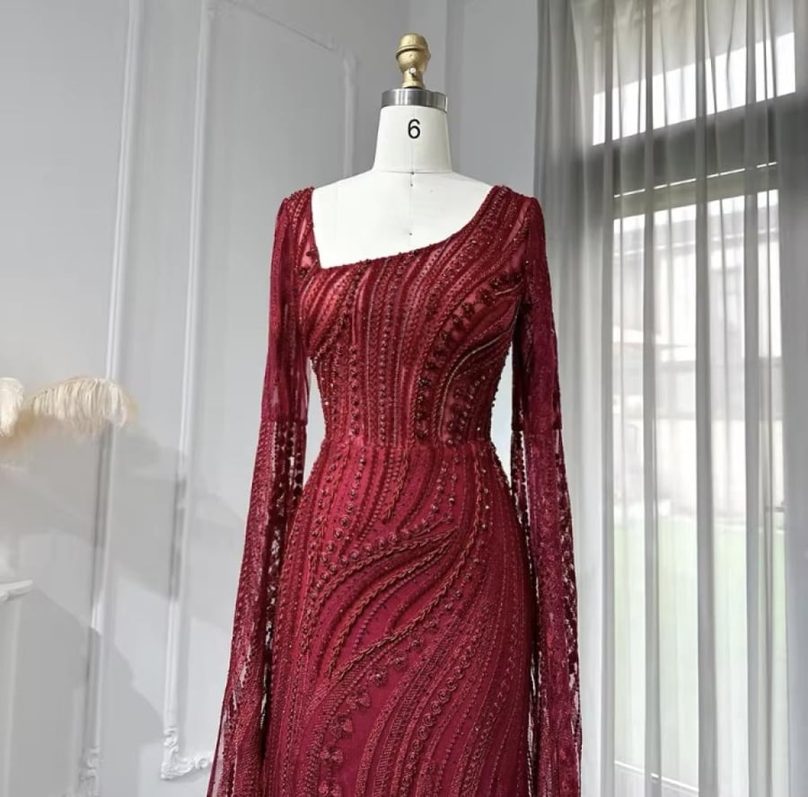 Dress mask with full embroidery with sleeves cape