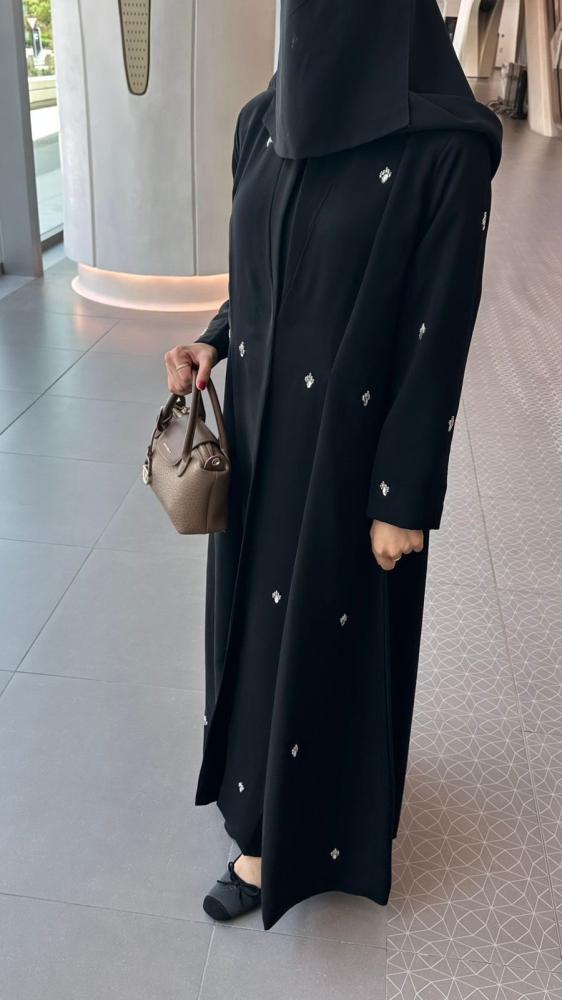 عبايه وتين