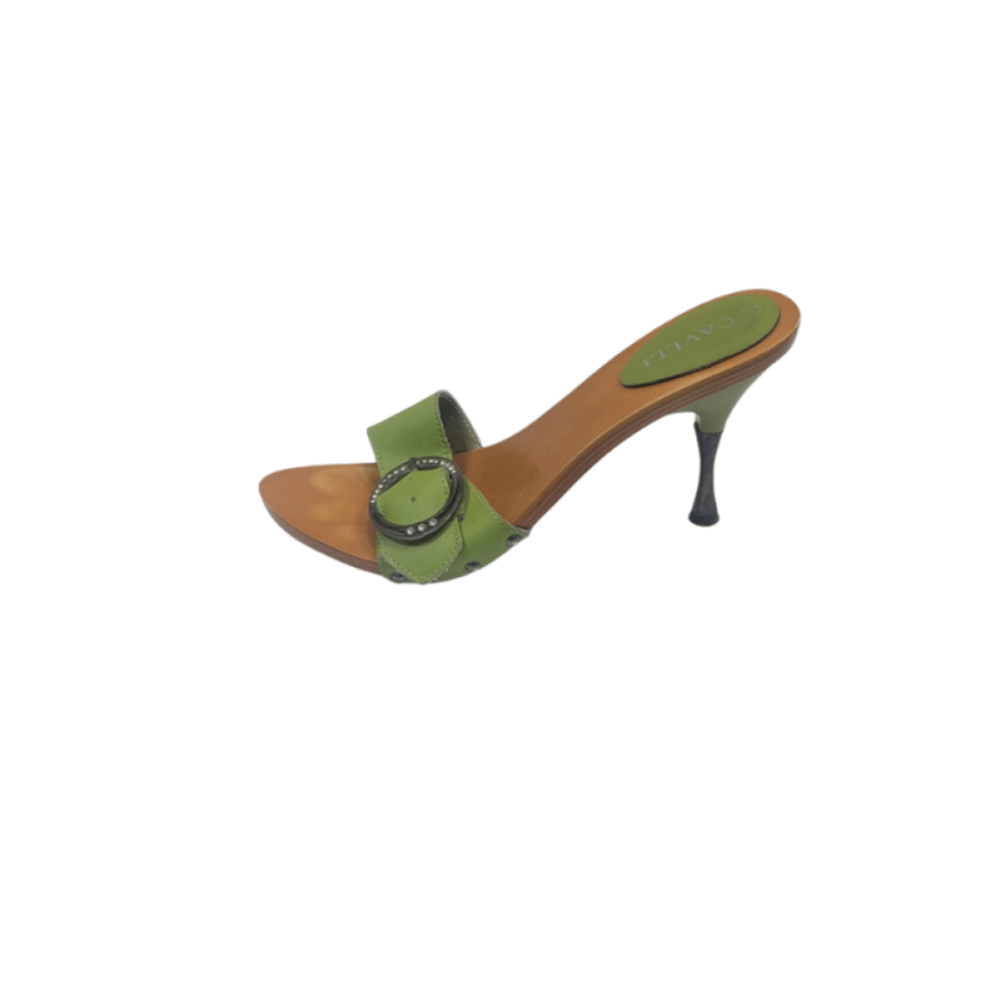 Women's heel shoe mall with wooden sole