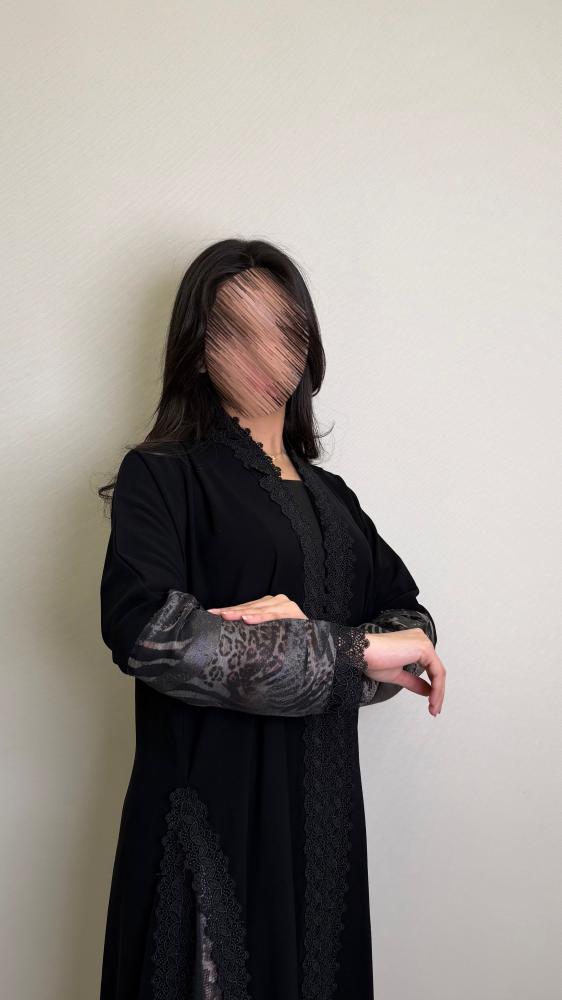 عباية سماهر بقماش سرميك اسود