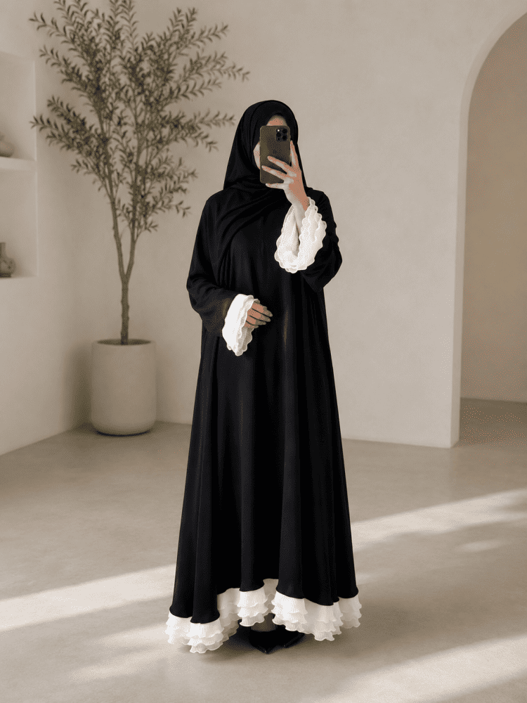 عباية عهد بتصميم كلاسيكي أنيق