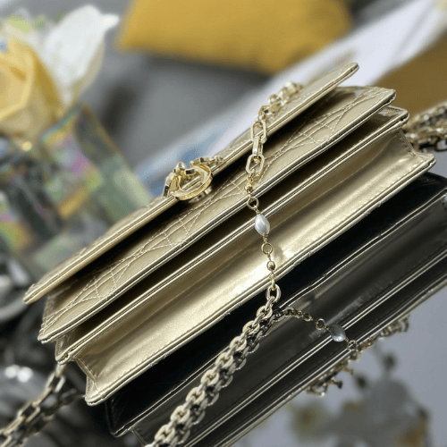 حقيبة My Dior Top Handle من جلد الخروف بنقشة Cannage