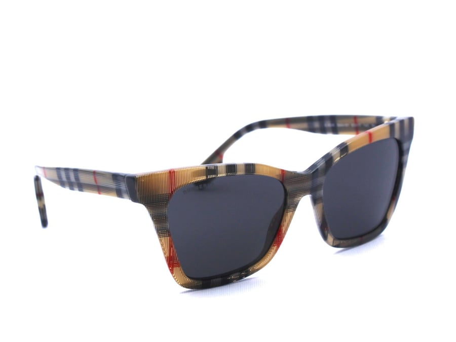 نظارة شمسية من ماركة BURBERRY موديل B 4346 3944 87 3N