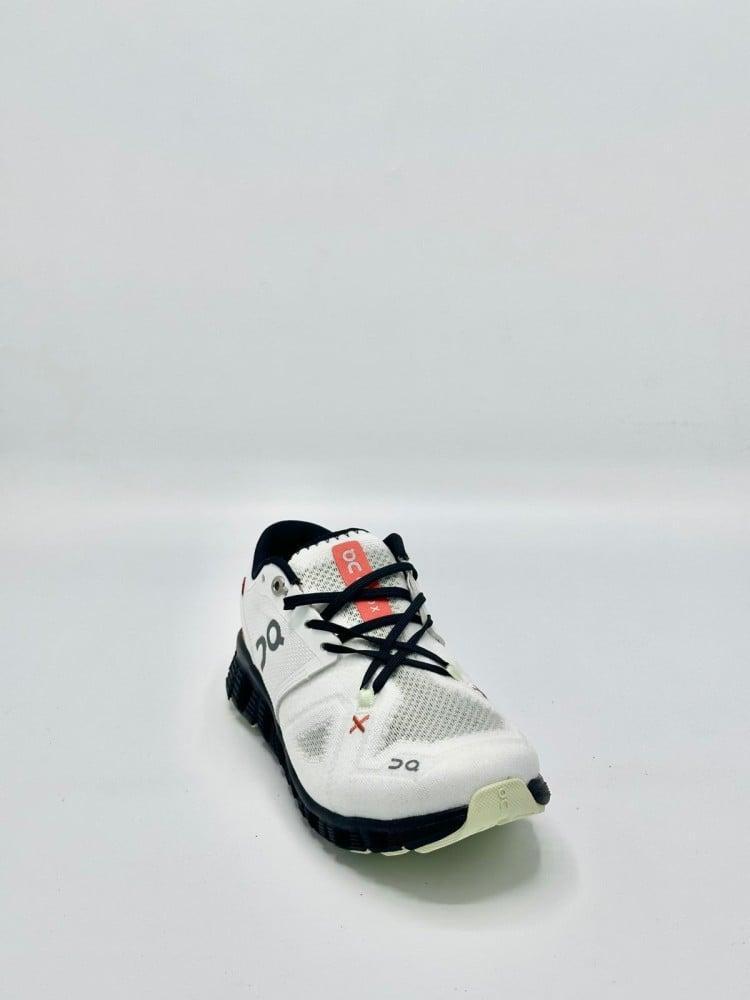 حذاء | ON Cloud X 3 White Black Red