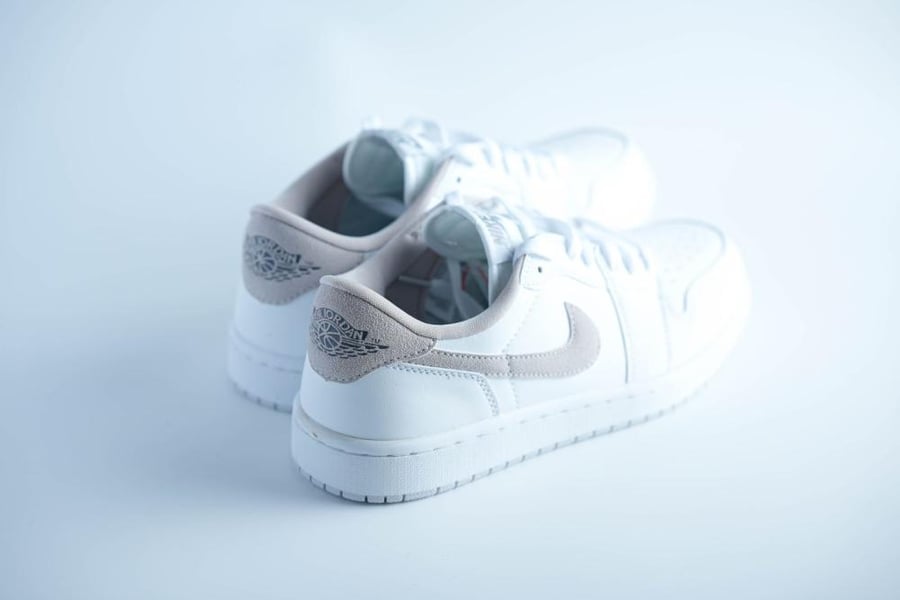 حذاء Jordan Low أبيض وسوش بيج بنعومة وأناقة يومية