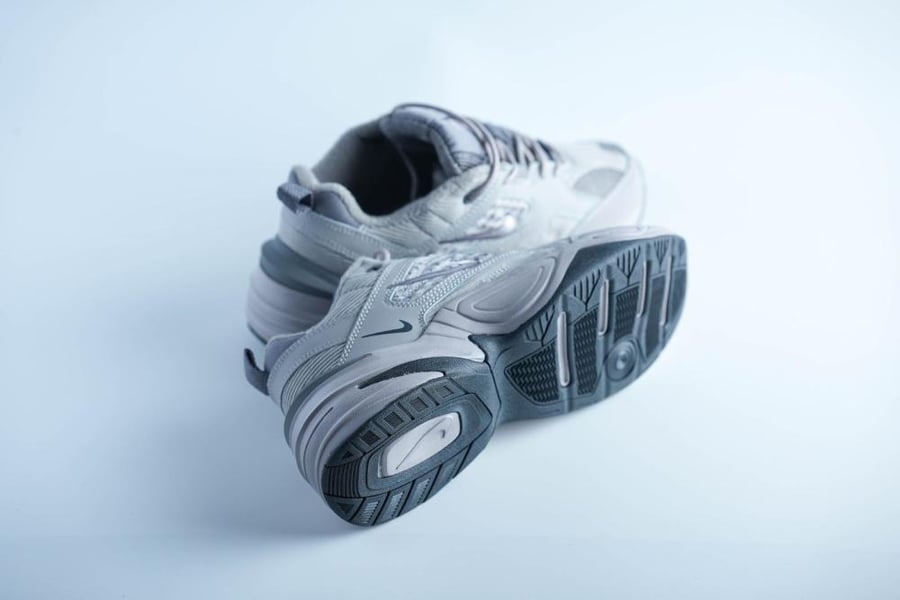حذاء نايك M2K Tekno رمادي داكن | تصميم رجولي بأداء عالي