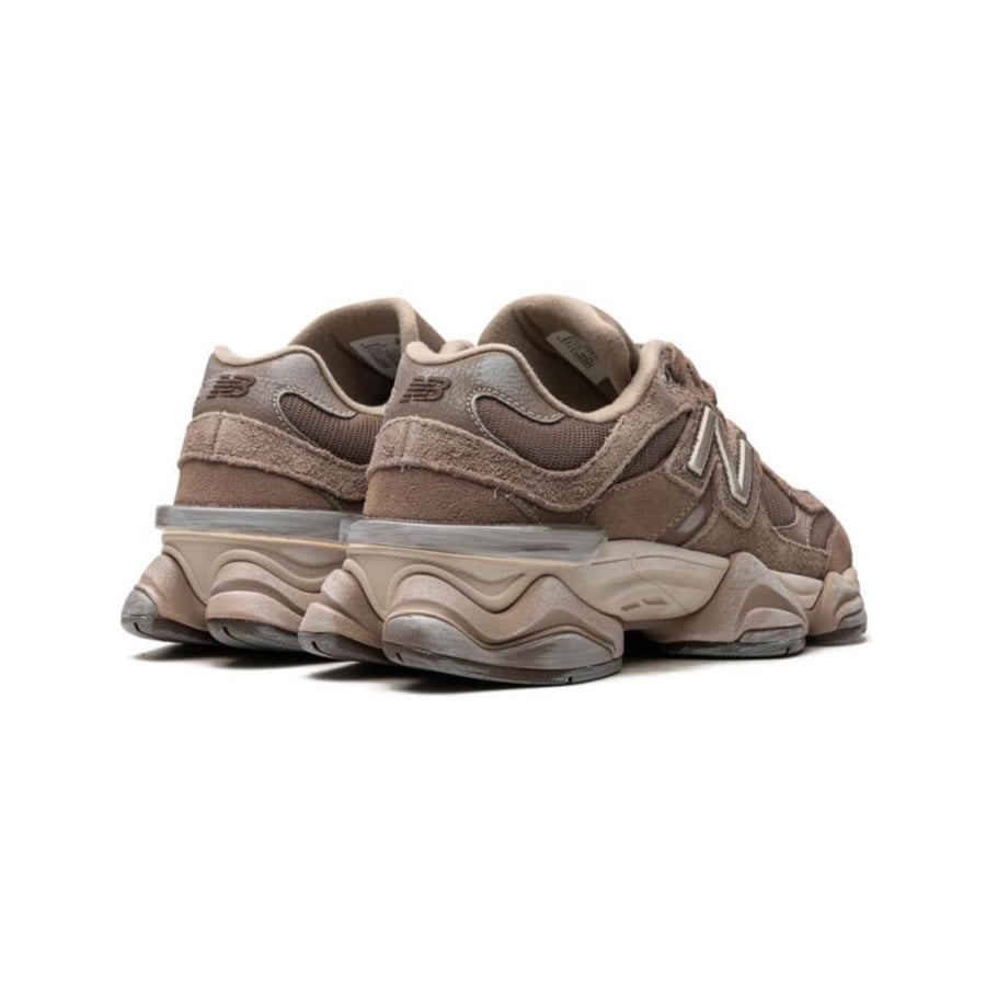 حذاء | New Balance 9060 Brown