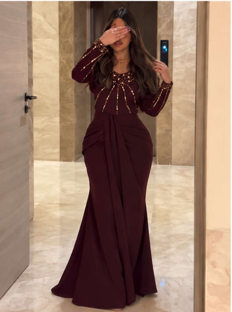 فستان سهرة عنابي