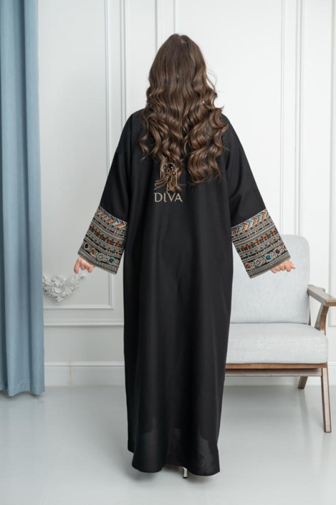 عباية كلوش مطرزة