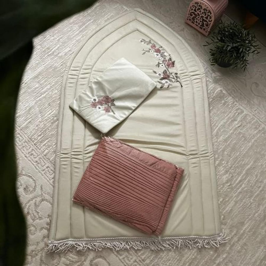 طقم صلاة فاخر بلون سكري ووردي نود