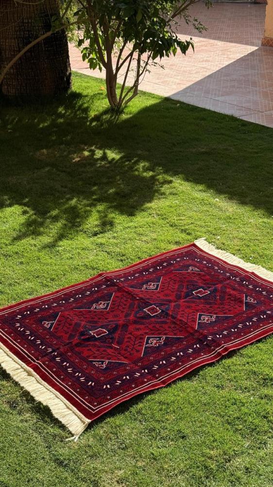 Prayer rug (3)