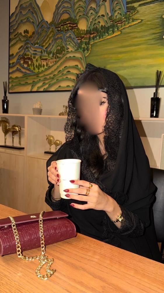 عبايه كريب سيراميك كود 3018