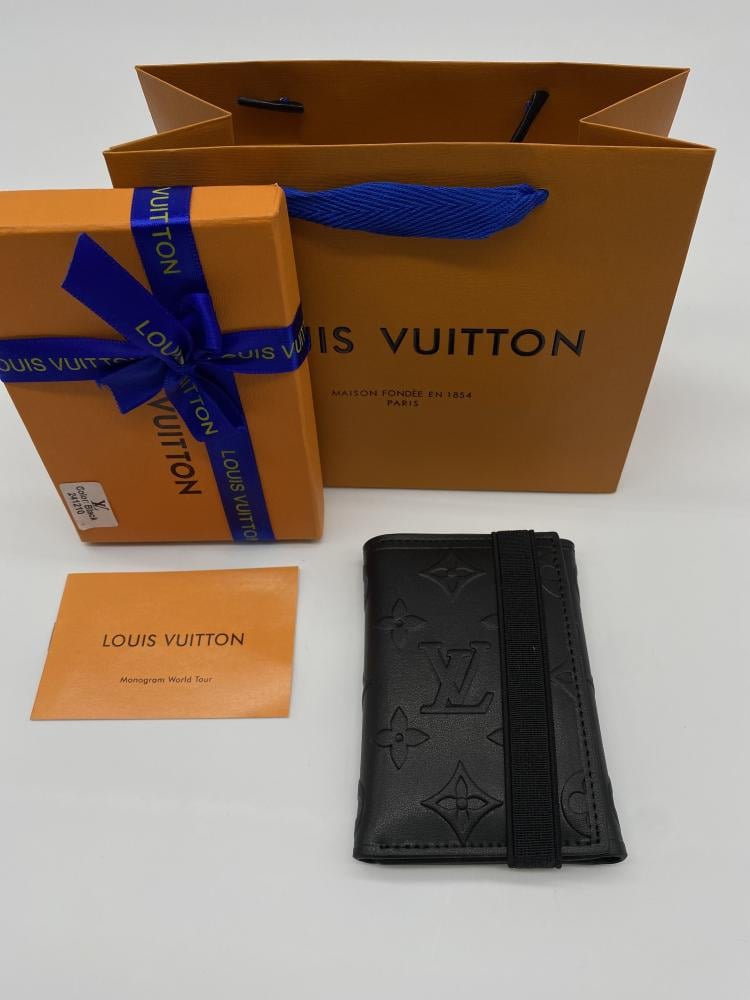 محفظة لويس فيتون Lv مع الملحقات