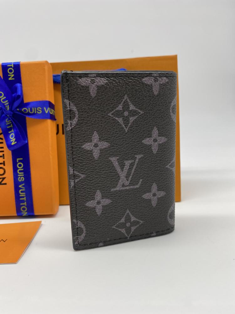Louis Vuitton LV wallet with its accessories
