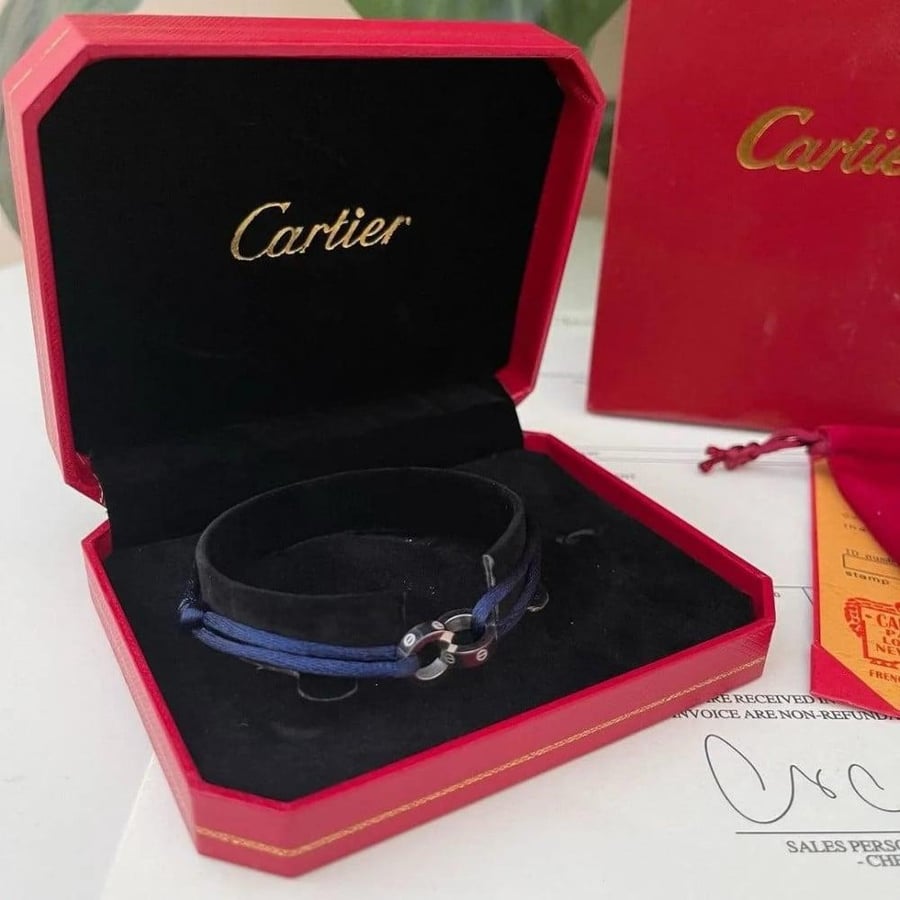 Cartier bracelet cables with all accessories