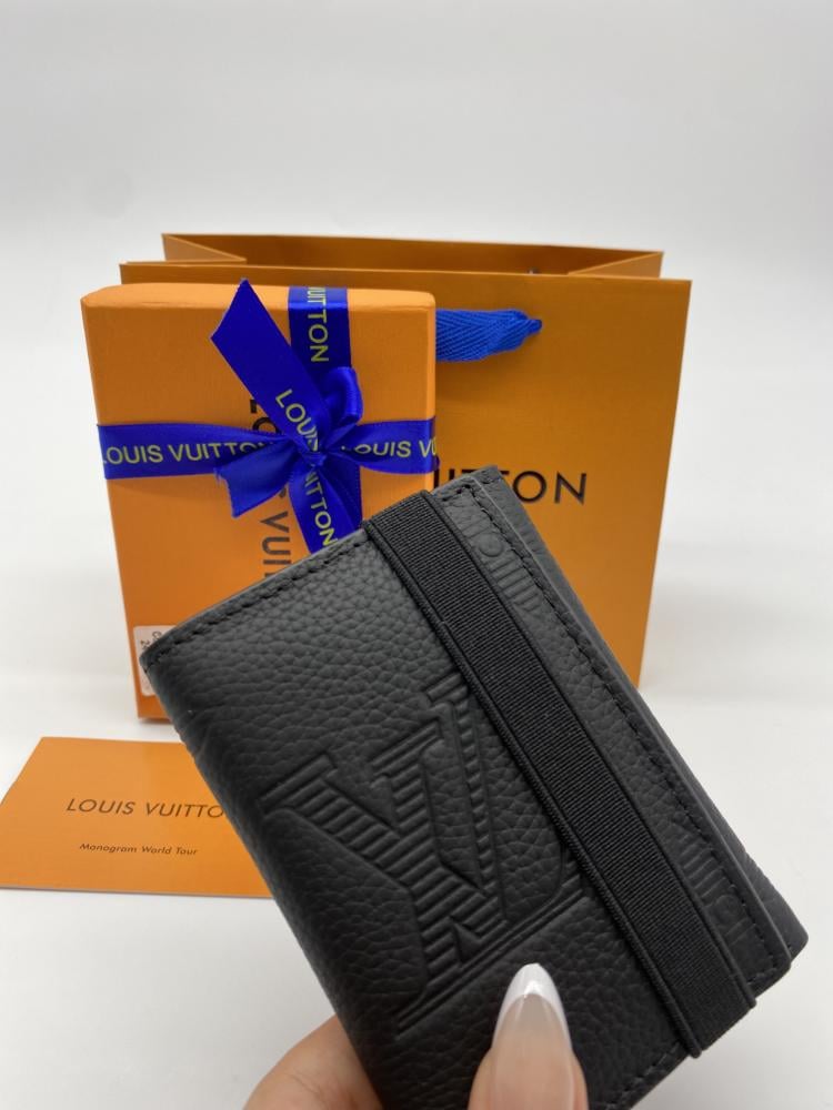 محفظة لويس فيتون Lv مع الملحقات
