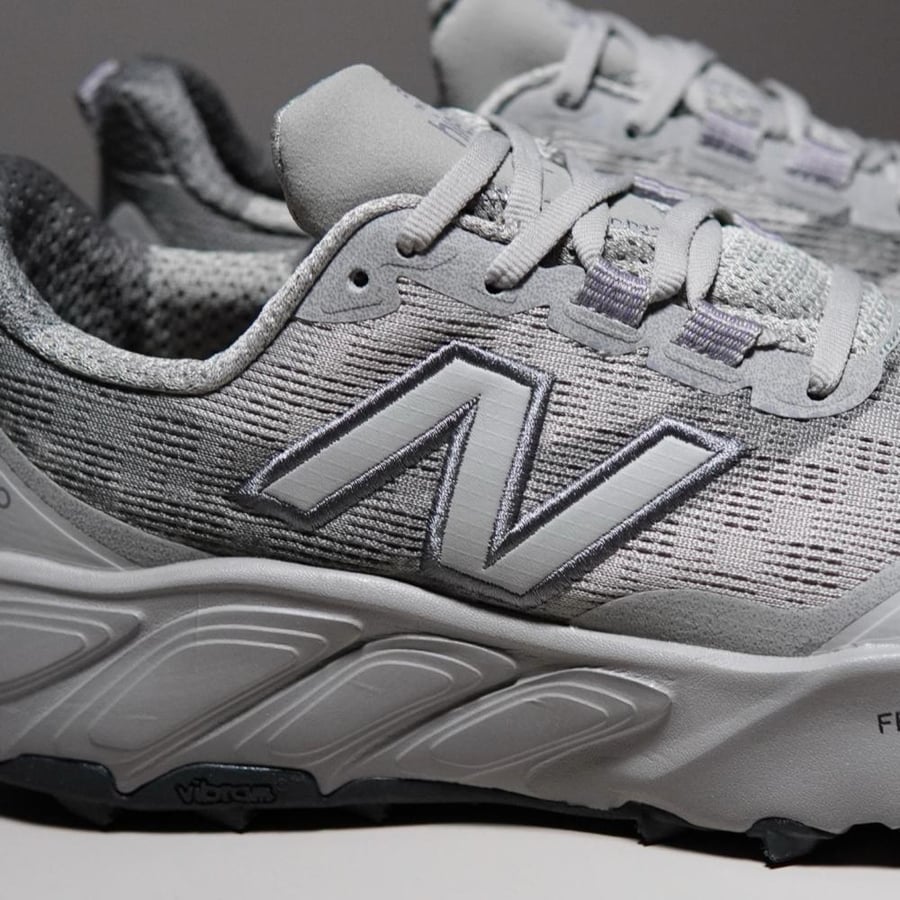 حذاء New Balance Fresh Foam X Hierro V9 متجر شلفوف