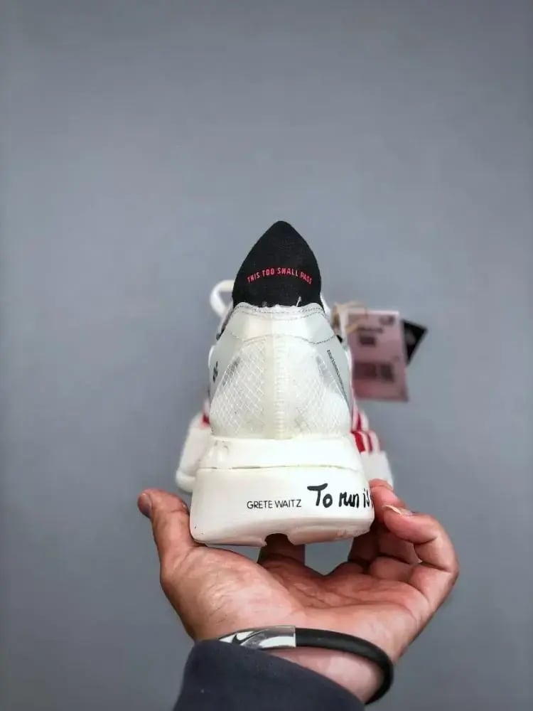 حذاء Adidas Adizero Adios Pro 4 متجر شلفوف