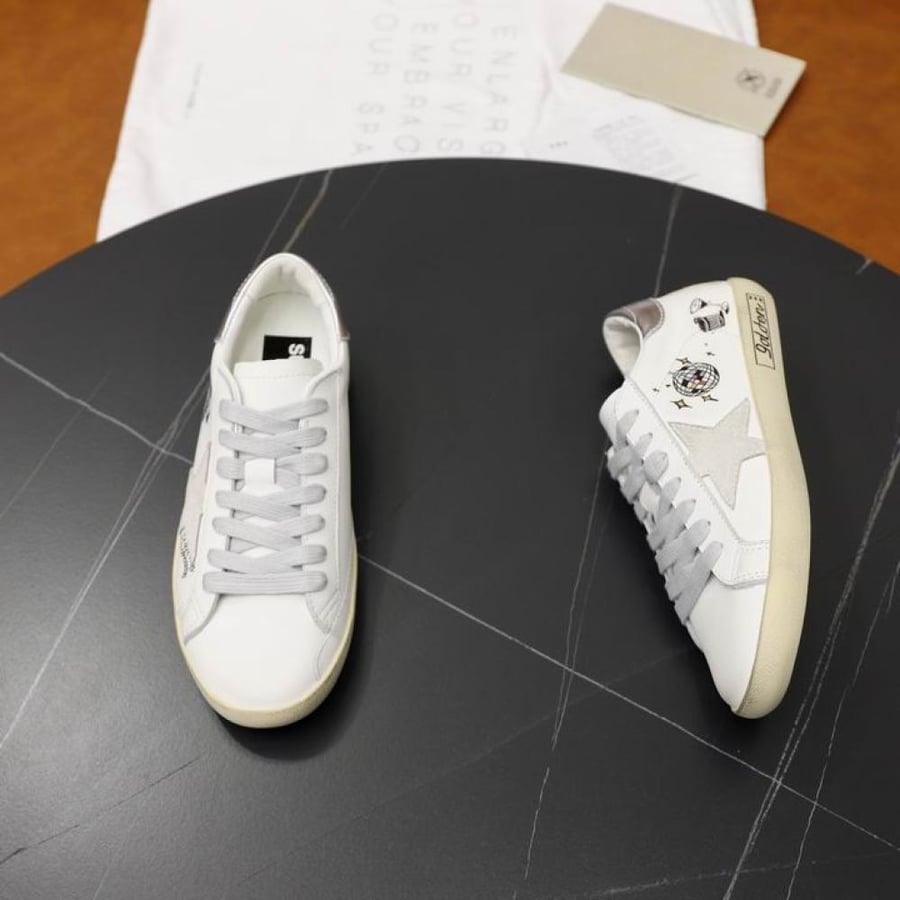 حذاء سنيكرز جولدن جوس Golden Goose