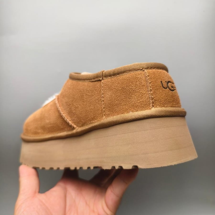 سليبر UGG شتوي