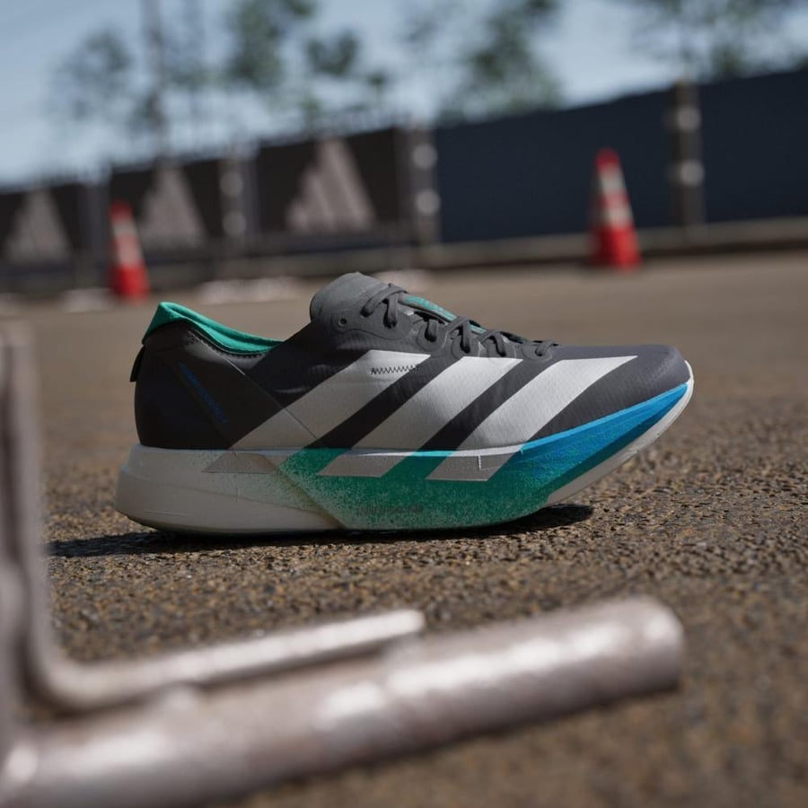 ADIDAS حذاء اديداس اديزيرو ايفو اس ال EVO SL — إصدار ٤