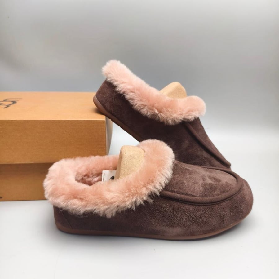 سليبر UGG شتوي باللون البني الغامق