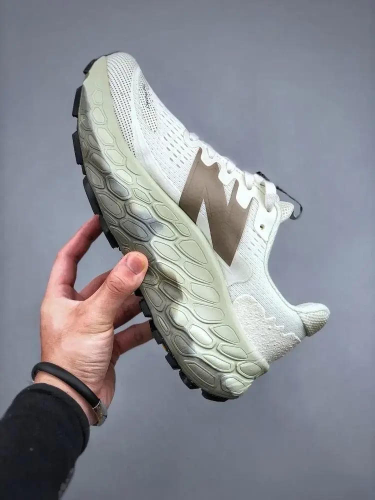 حذاء New balance Fresh Foam Trail More v3 — إصدار ٥