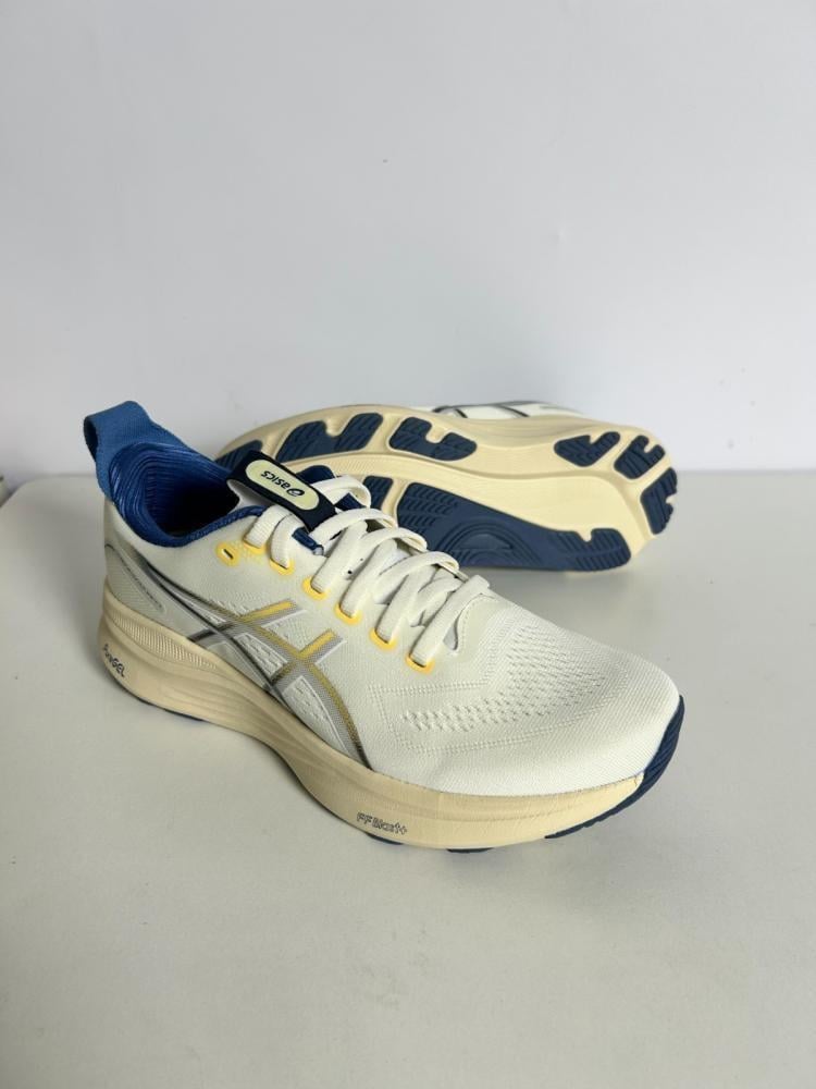 حذاء أسيكس GEL-Kayano 32 — إصدار ٤