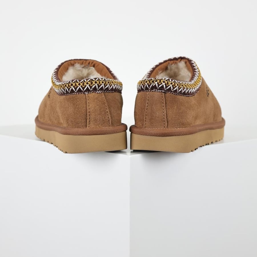 سليبر UGG باللون بني كستنائي
