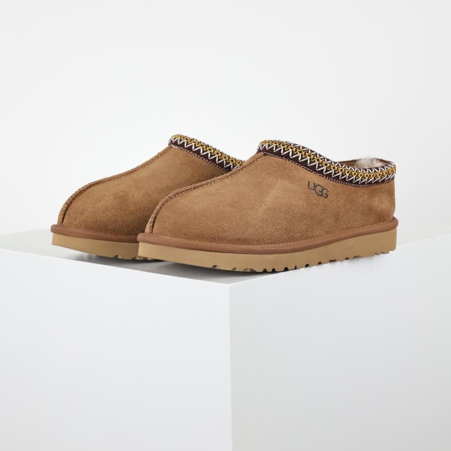 سليبر UGG باللون بني كستنائي