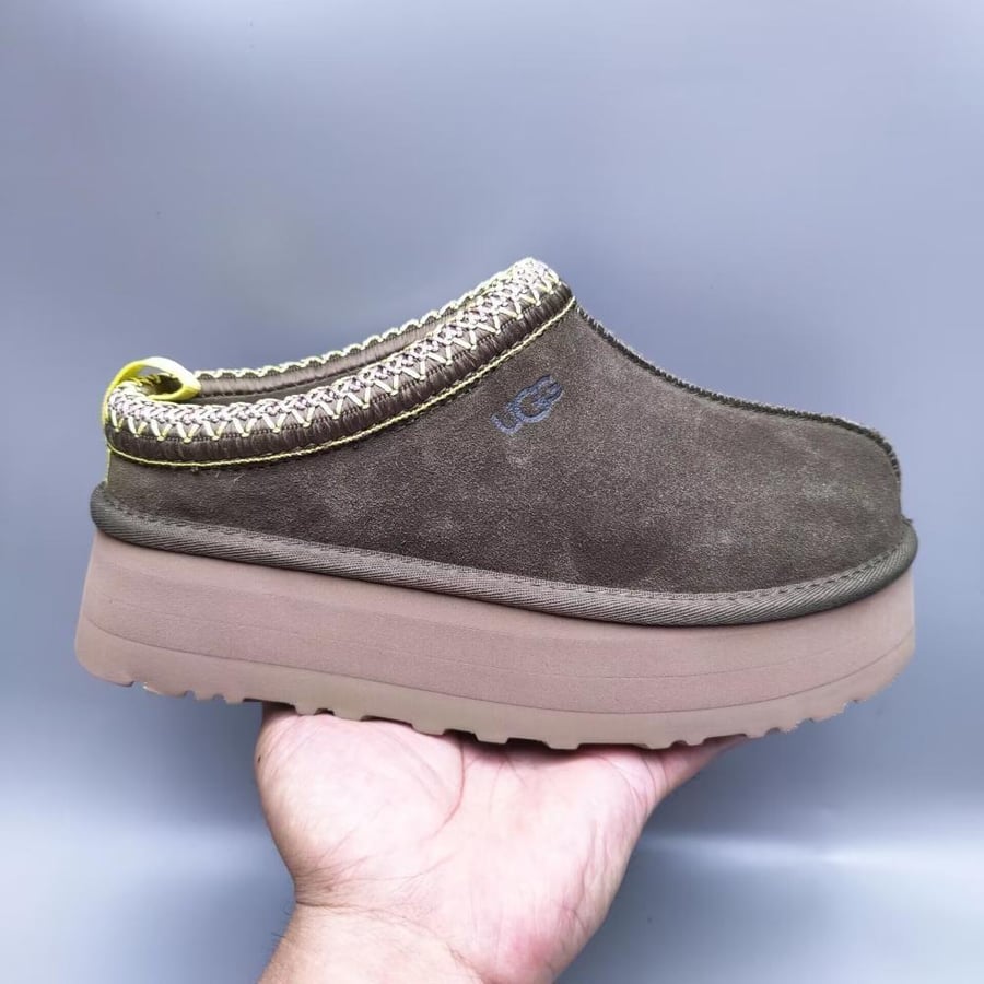 سليبر UGG Tazz بلون بني داكن
