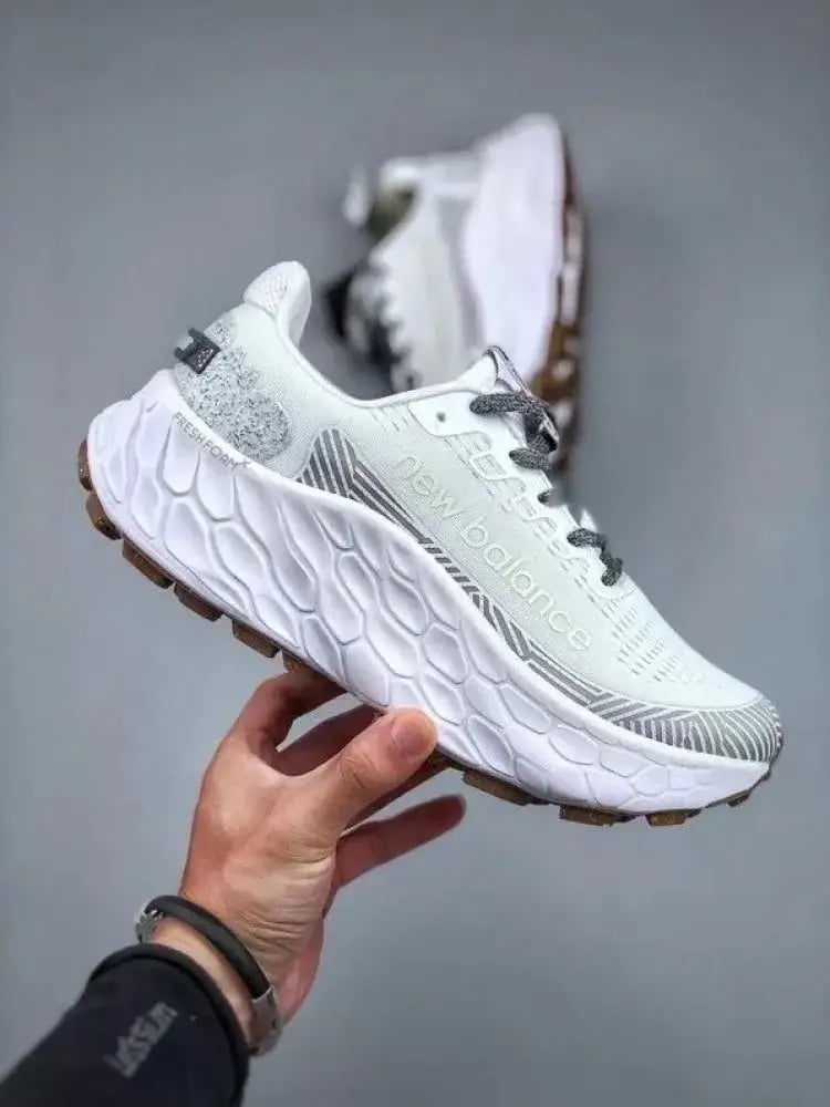 حذاء New Balance Fresh Foam Trail More V3 — إصدار ٢٣