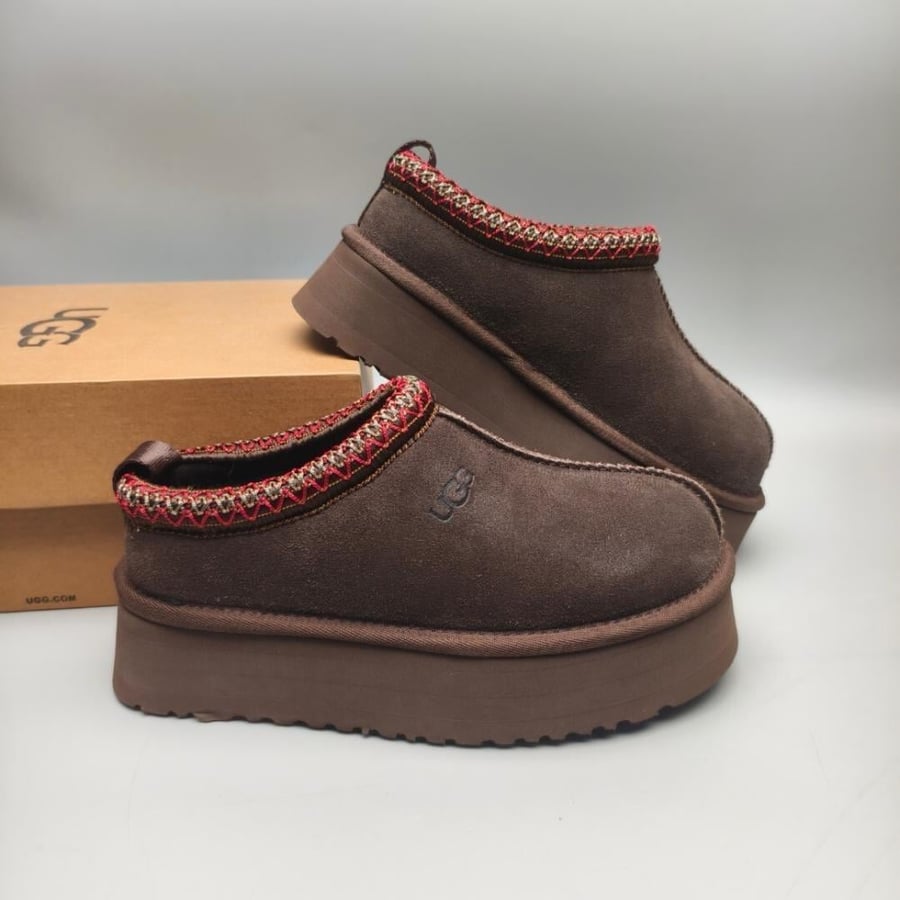 سليبر UGG شتوي باللون البني الداكن
