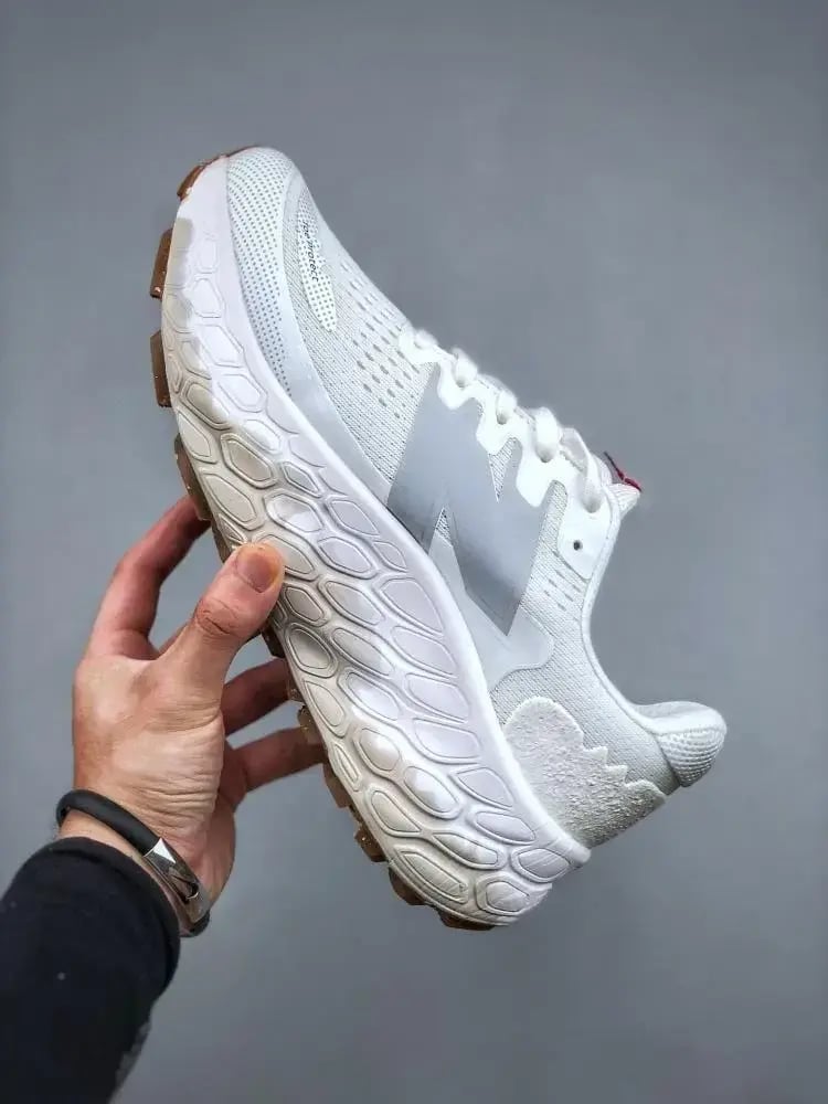 حذاء New Balance Fresh Foam Trail More V3 — إصدار ٣٣
