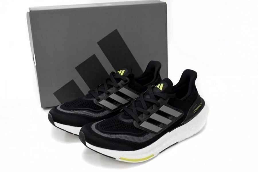 حذاء اديداس الترا بوست 2023 adidas ultra boost — إصدار ٥