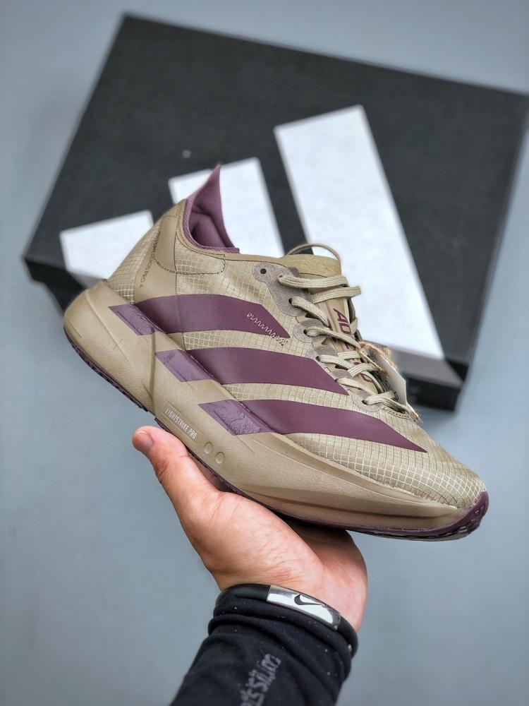 حذاء Adidas Adizero Adios Pro 4 — إصدار ١٤