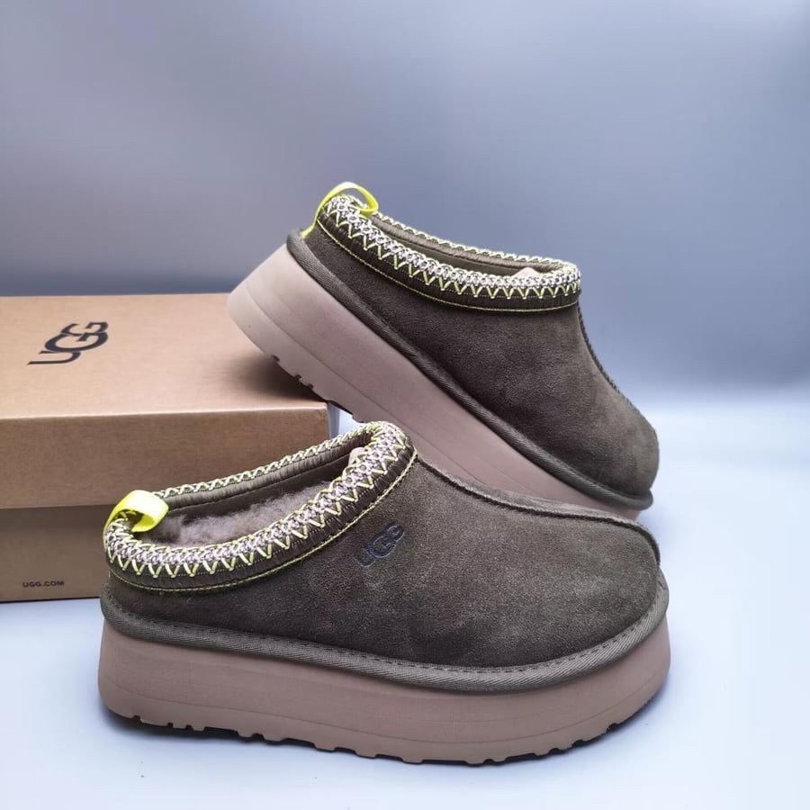 سليبر UGG Tazz بلون بني داكن
